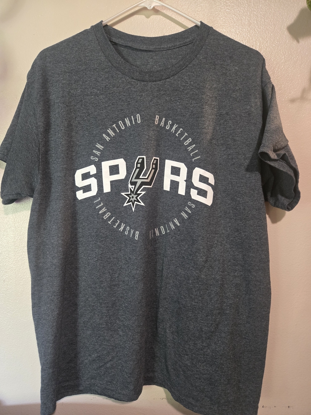 San Antonio Spurs Basketball Grey Graphic T-Shirt